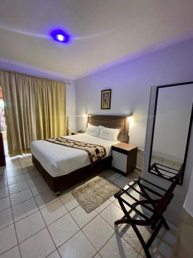 Dolar Lodges & Tours Maun Exterior photo